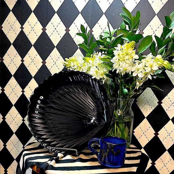 Vintage Arcoroc France Coquillage Black Glass Oyster-Shaped Serving Platter| 13” - Picture 6 of 10